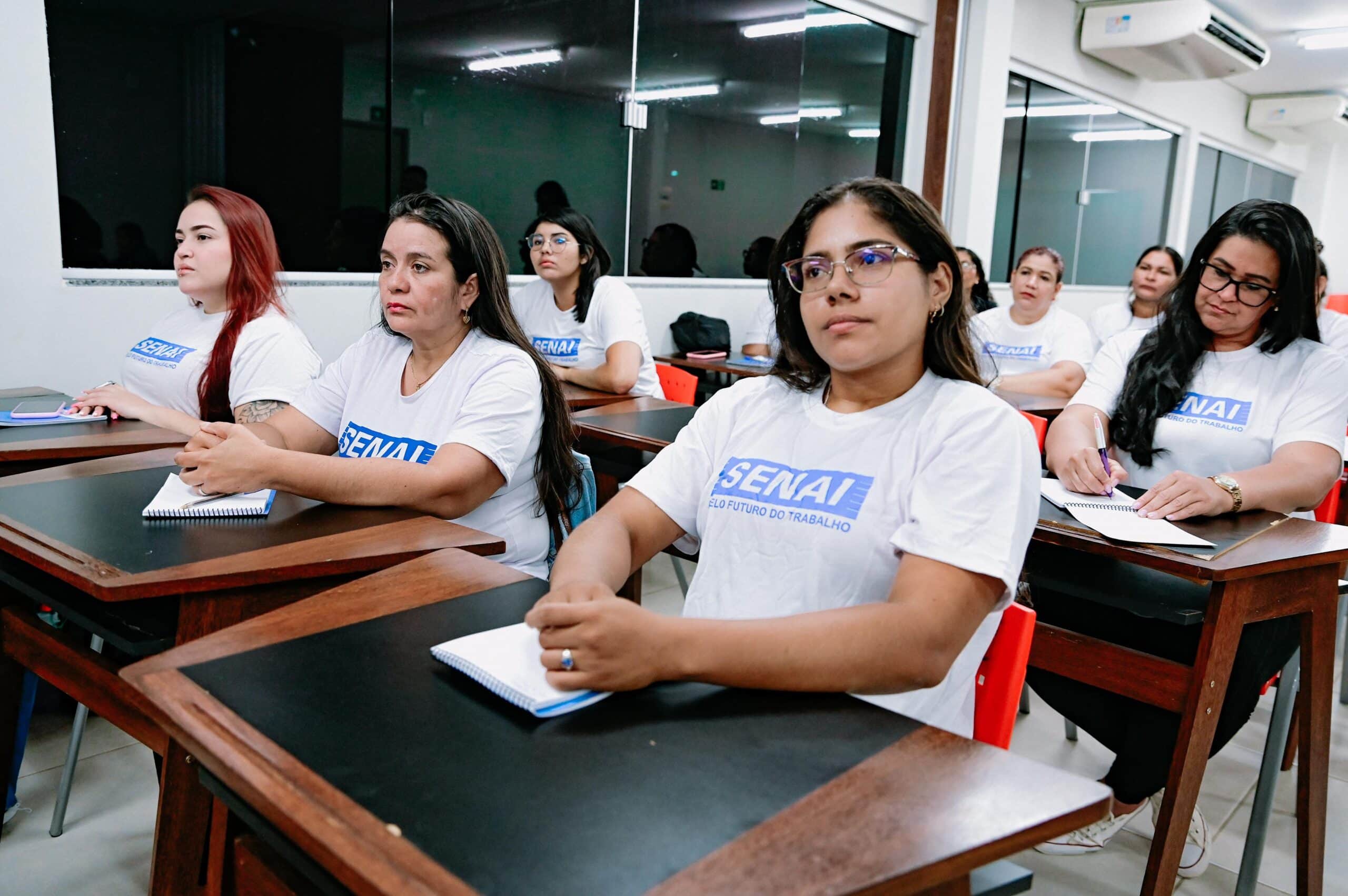 Estudantes do Senai Acre em sala de aula